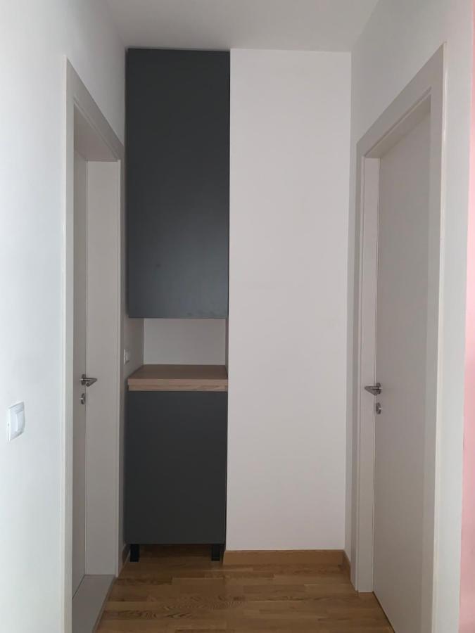 Pink Modern Apartment Szkopje Kültér fotó